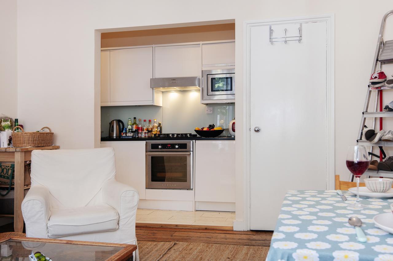 Bright Gratton Road Apartment Londres Exterior foto